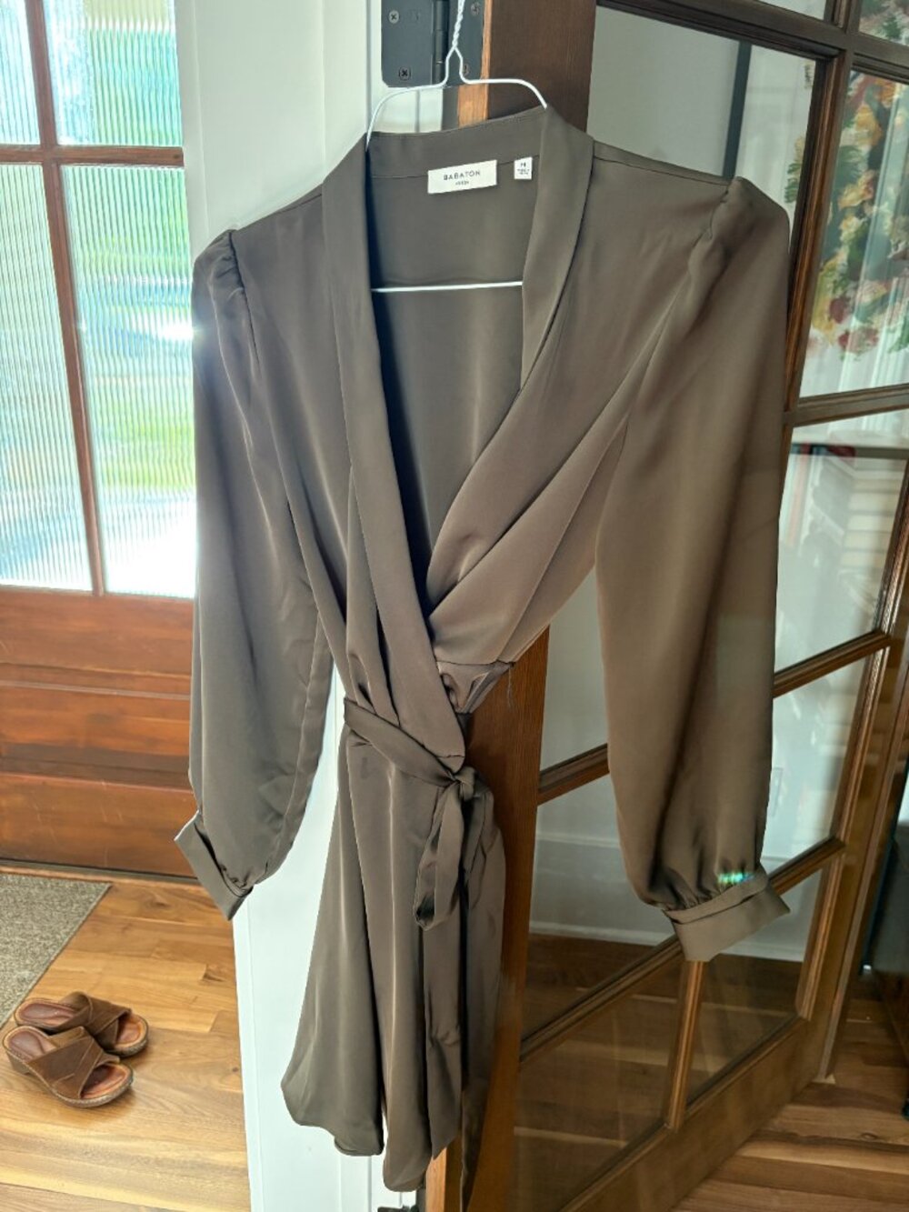 Aritzia olive dress size medium - Picture 3 of 3